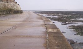 Sea wall promenade